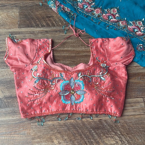 Elegant Teal and Peach saree - Picture 2 of 4